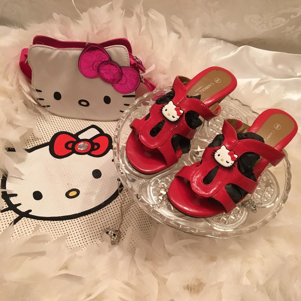 ADORABLE new vinatge high gloss cherry red sandals with hello kitty details!